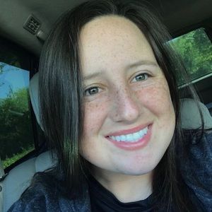 Meet your Posher, Mia